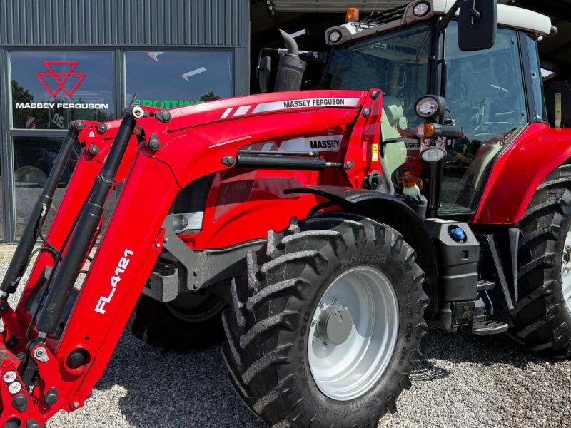 Massey Ferguson 6715S Dyna 6