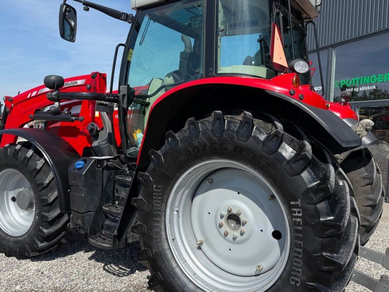 Massey Ferguson 6715S Dyna 6