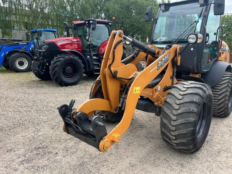 Case IH 321F