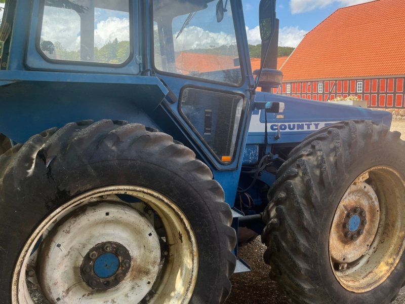 Ford 1164 Country