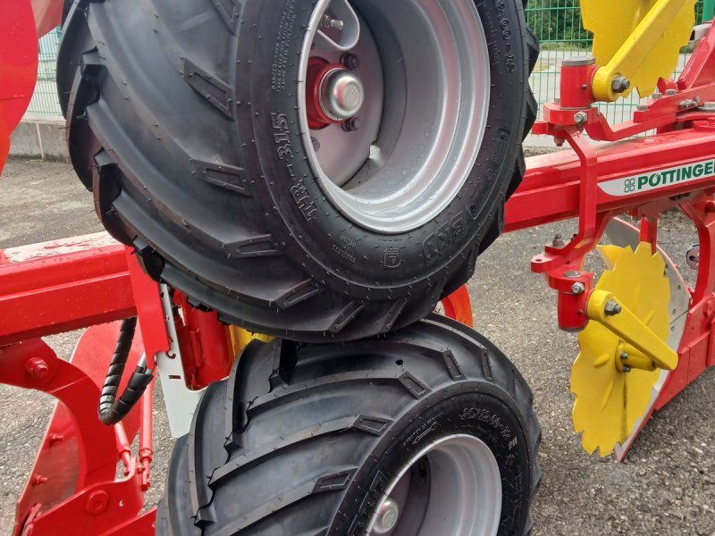 Pöttinger SERVO 4000 PLUS 5 scharig