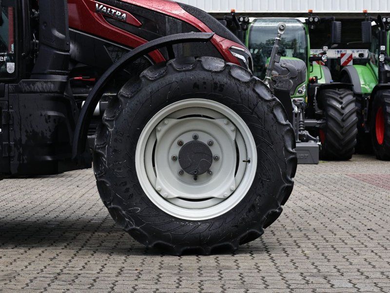 Valtra G135 VERSU