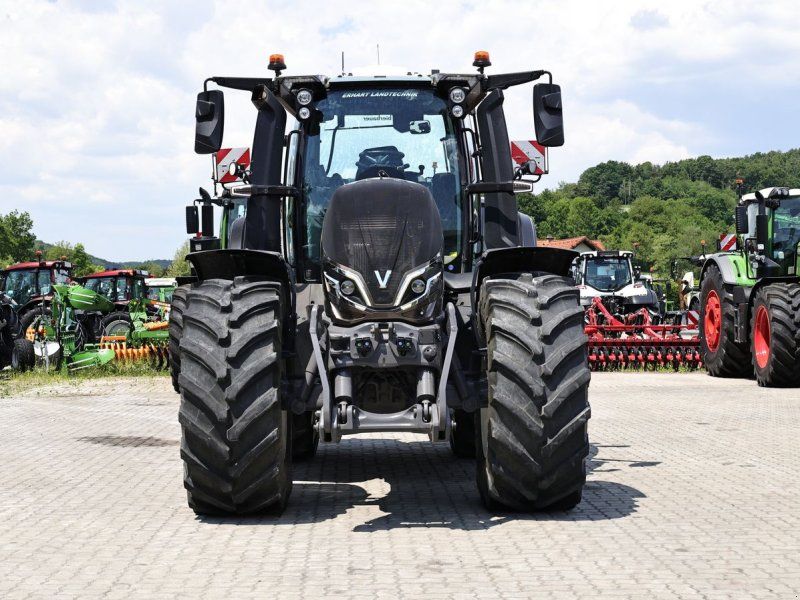 Valtra Q305