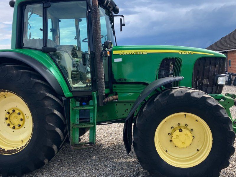 John Deere 6920S
