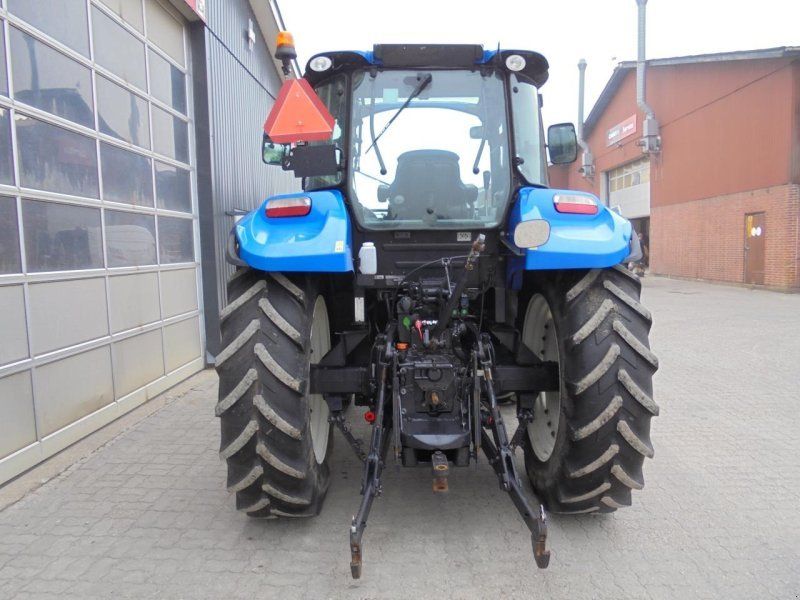 New Holland T5-115