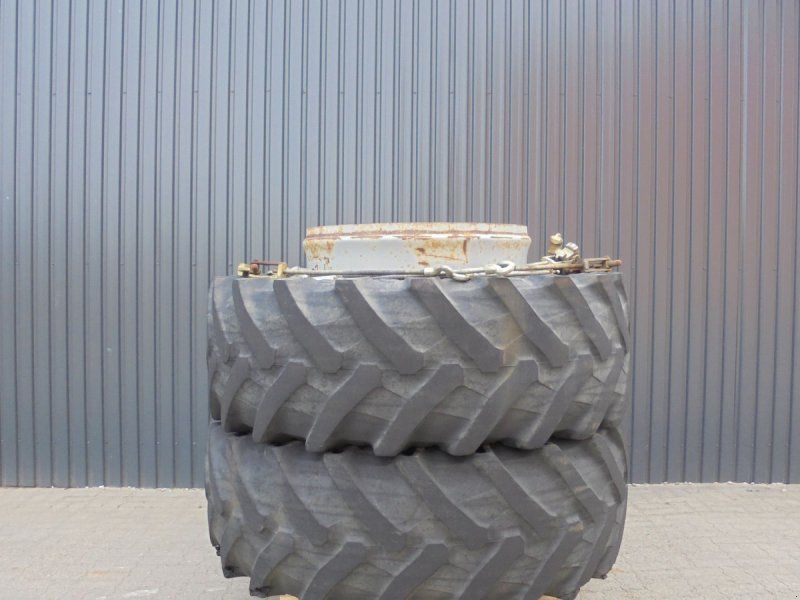 Pirelli TM700