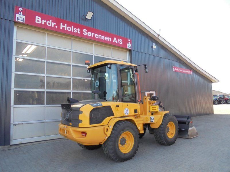 Volvo L30HS