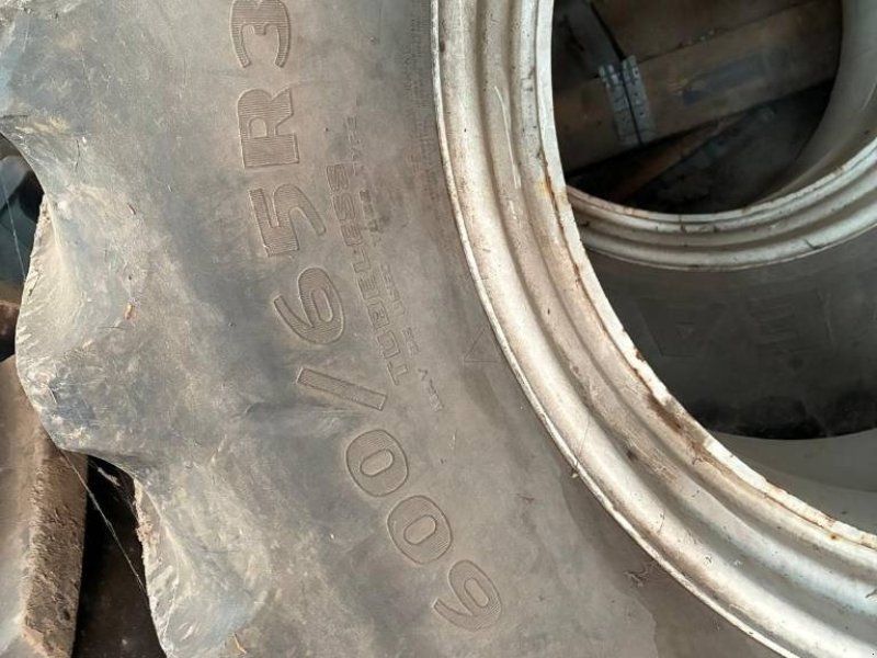 Goodyear Tvillingehjul 600/65R38 & 420/85R38