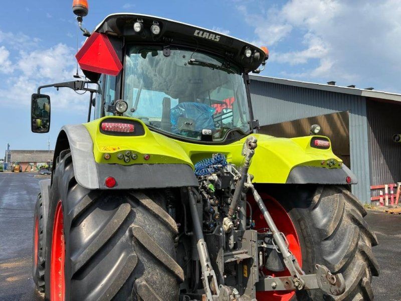 Claas ARION 660 CMATIC