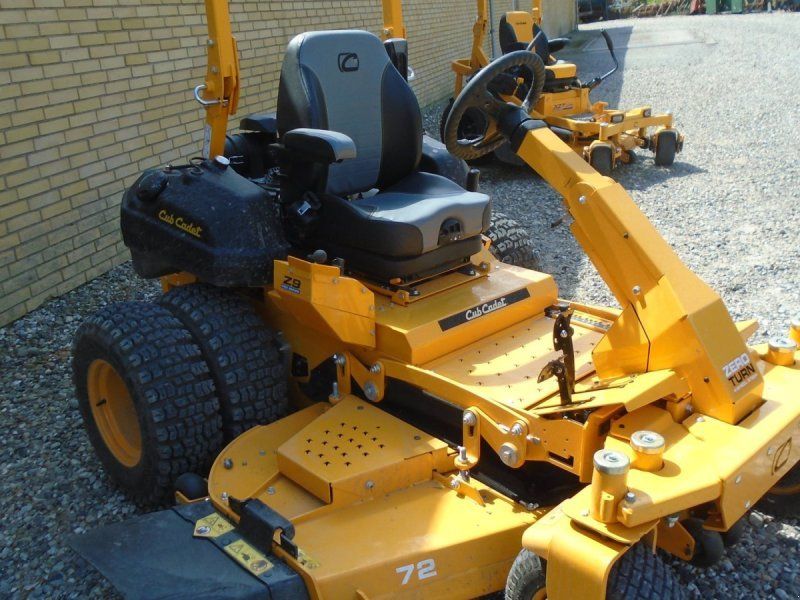 Cub Cadet PRO Z9 183 ID Demo kørt 8 Timer