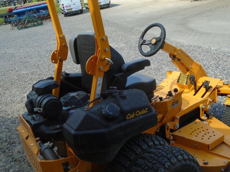 Cub Cadet PRO Z9 183 ID Demo kørt 8 Timer