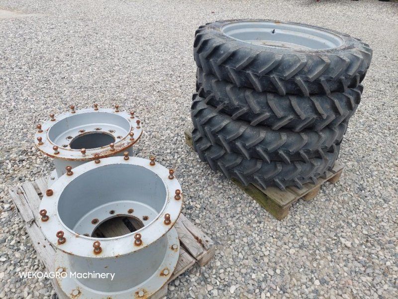 BKT 320/95R32 Dobbelthjul sæt