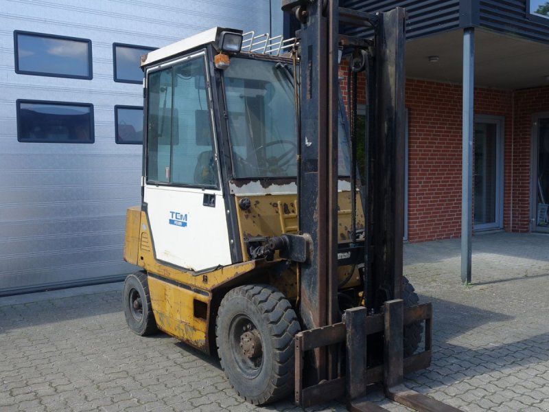 TCM FD25 Z2 // 2500 kg diesel