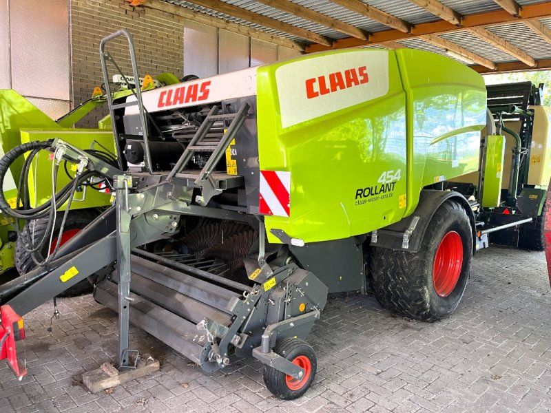 Claas ROLLANT 454 RC PRO UNIWRAP, Pressen-Wickler-Kombination