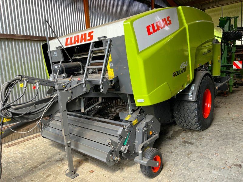Claas ROLLANT 454 RC PRO UNIWRAP, Pressen-Wickler-Kombination