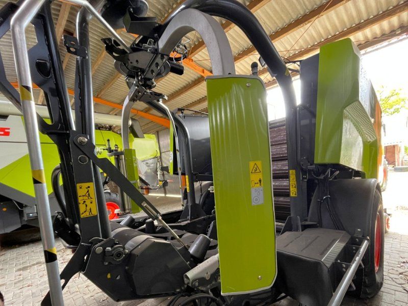 Claas ROLLANT 454 RC PRO UNIWRAP, Pressen-Wickler-Kombination