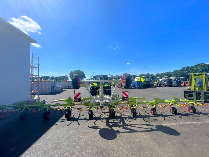 Claas VOLTO 1300 T, Vorgewendeaushebung