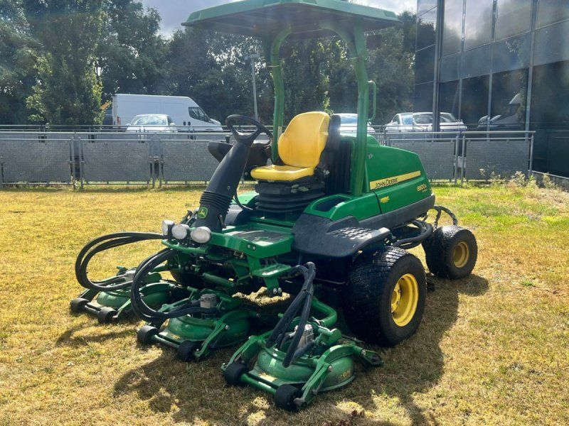 John Deere 8800 TerrainCut 8800A