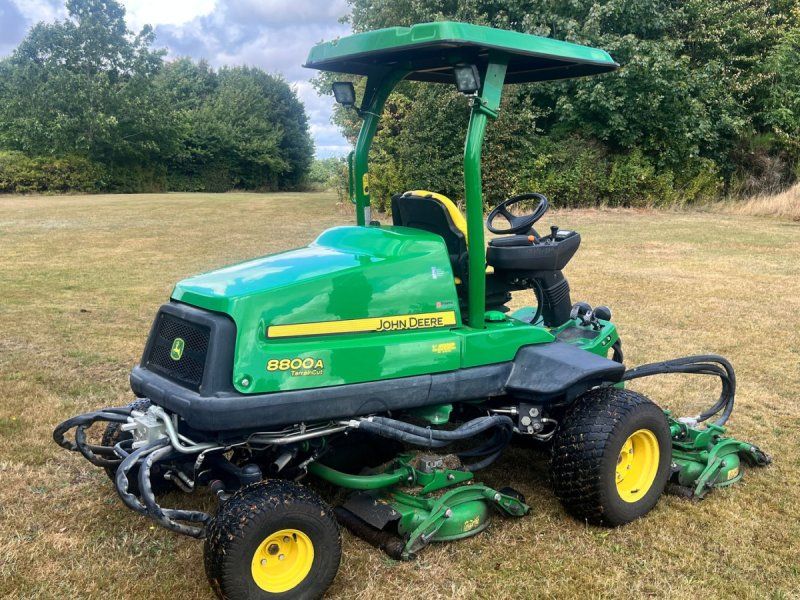 John Deere 8800 TerrainCut 8800A