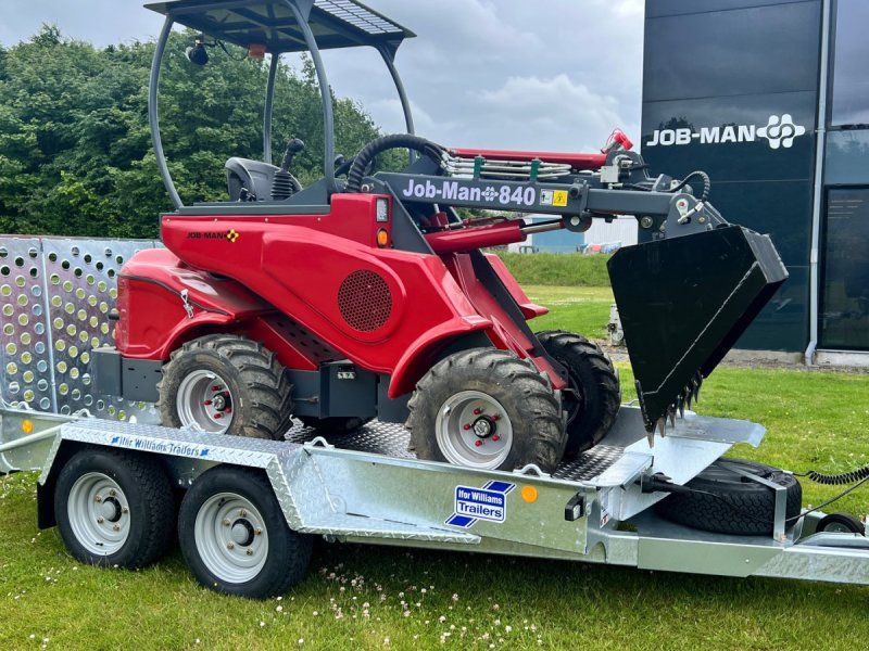 MAN 840 med Williams Trailer