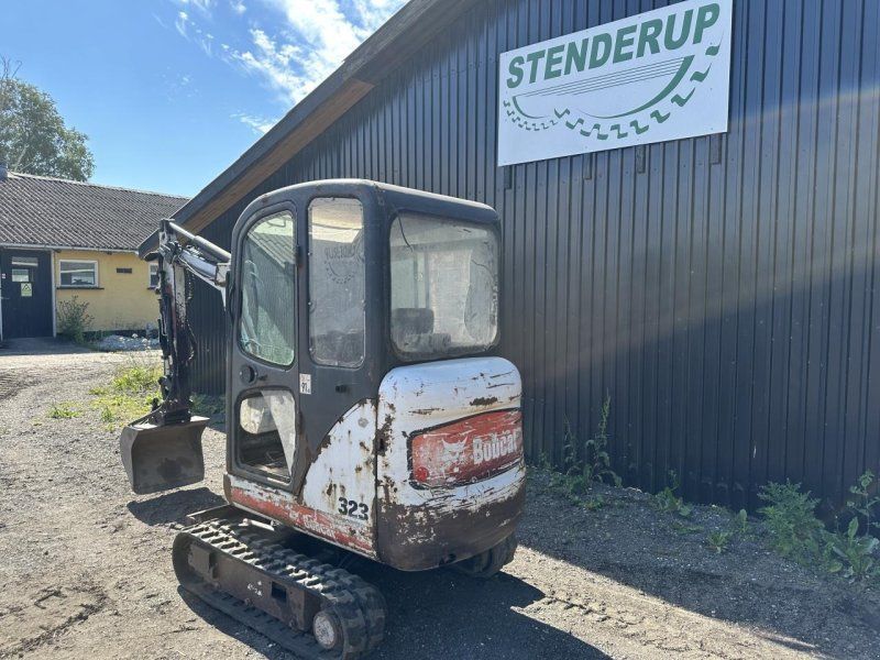 Bobcat 323