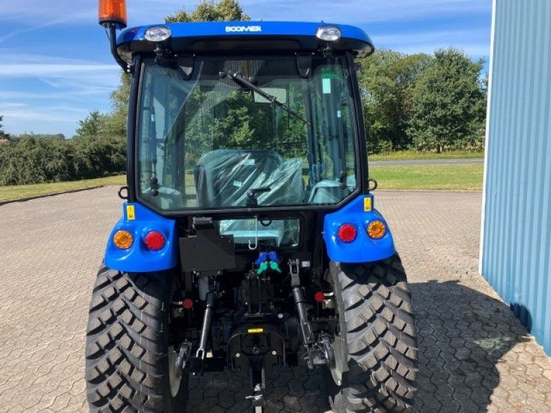 New Holland Boomer 55 CAB ST5