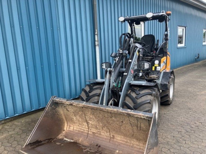 Giant G2700 HD Plus læsser