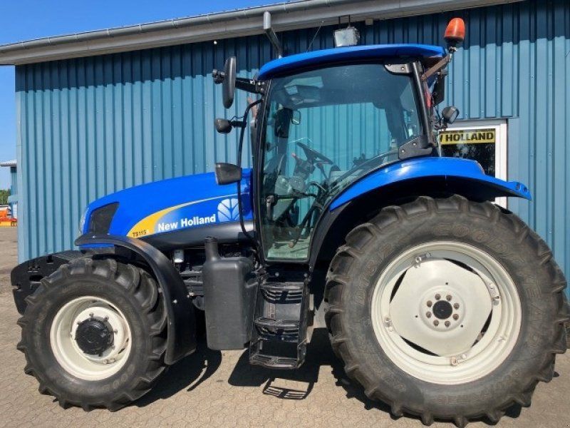 New Holland TS115A