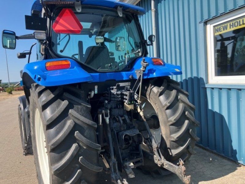 New Holland TS115A