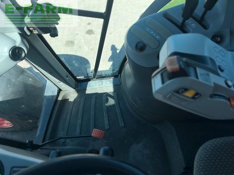 Claas arion 620