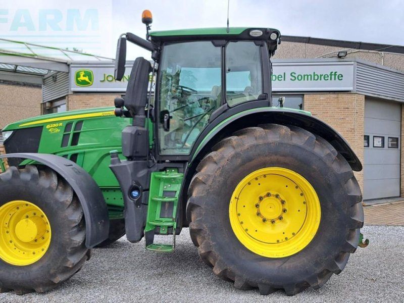 John Deere 6230R