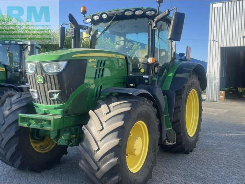 John Deere 6215 R