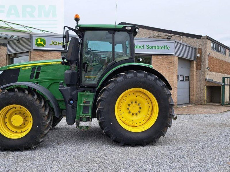 John Deere 6250R