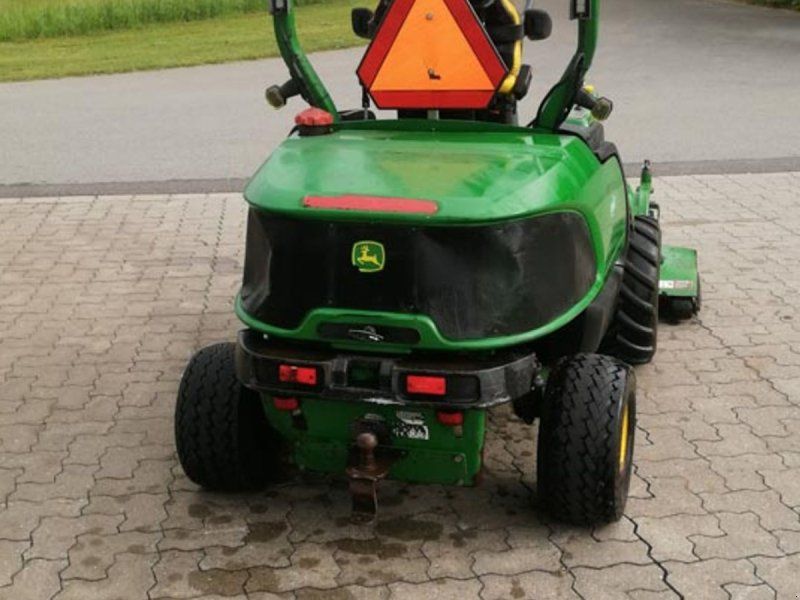 John Deere F 1400