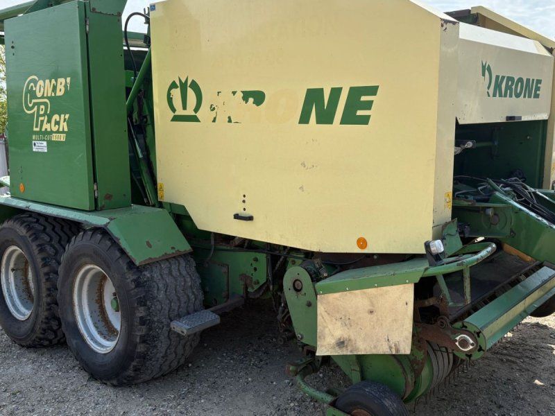 Krone COMBI PACK 1500 Presser med indpakker