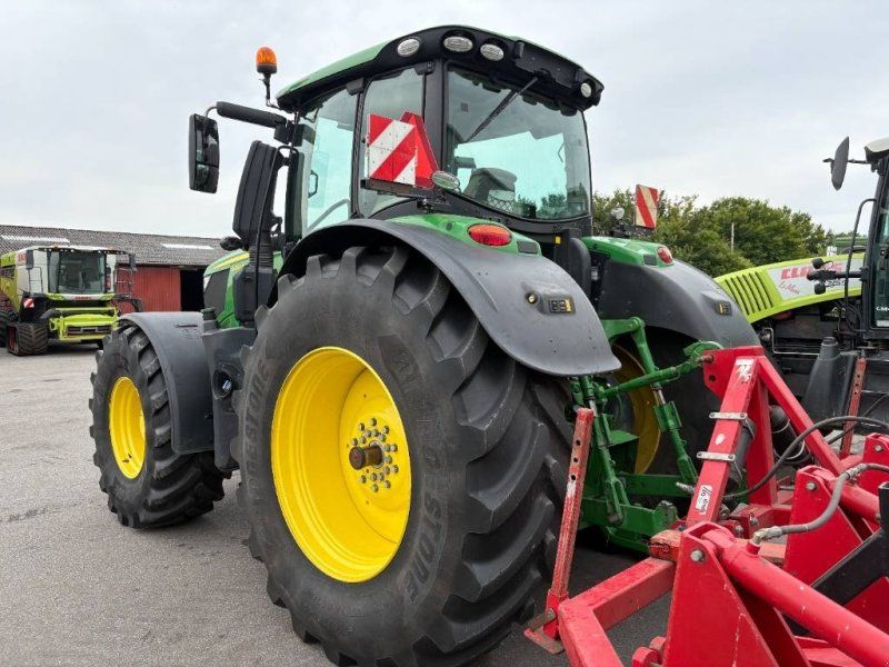 John Deere 6250 R