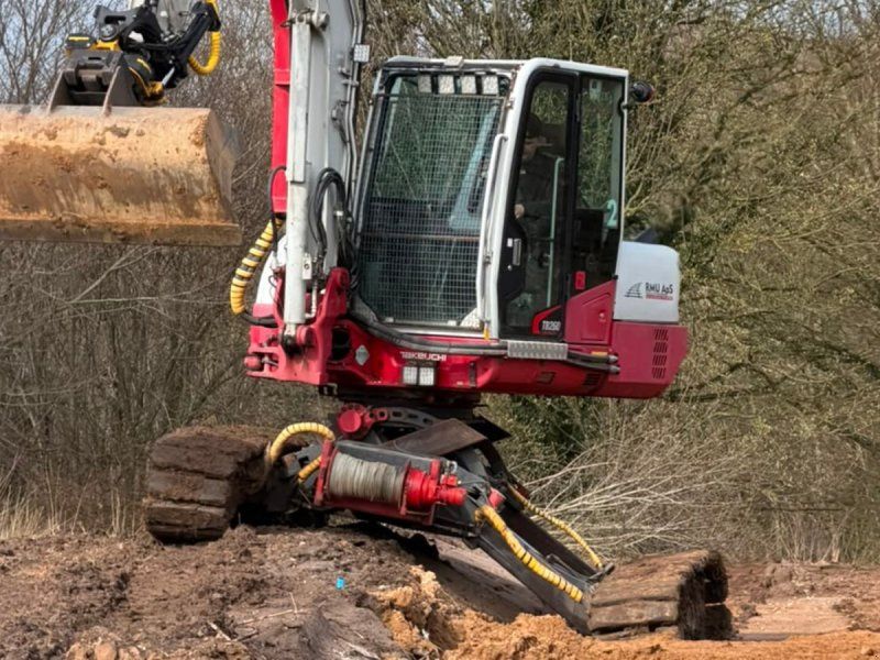 Takeuchi TB260 TB260 Levelizer