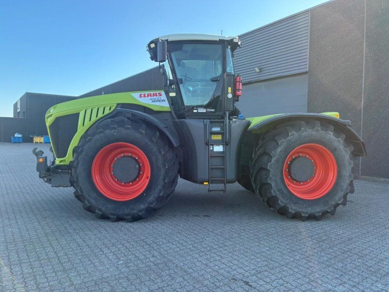 Claas XERION 4500