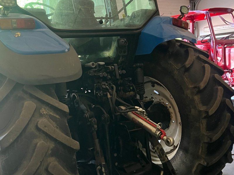 New Holland TM155