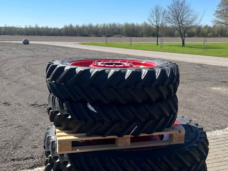 Alliance 320/85R38 & 320/90R54