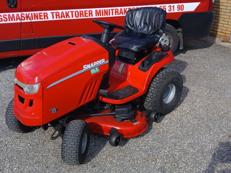 Snapper LT 200