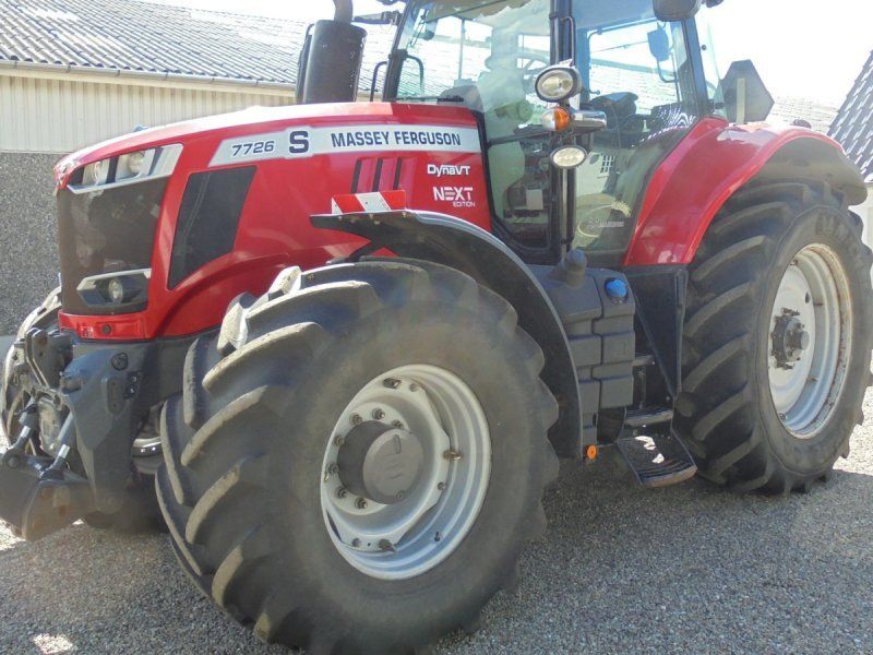 Massey Ferguson 7726 Dyna VT clusive