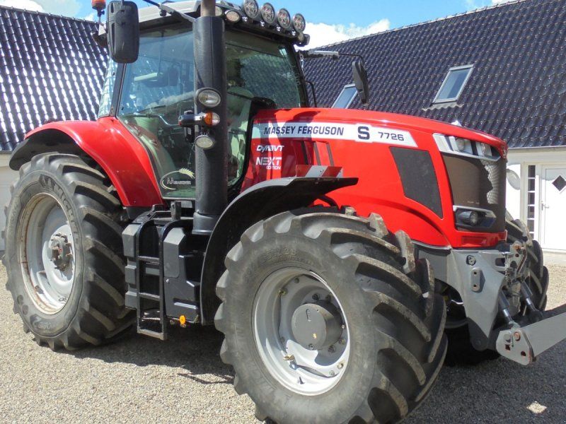 Massey Ferguson 7726 Dyna VT clusive