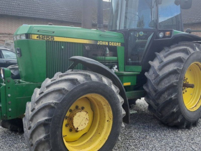 John Deere 4255