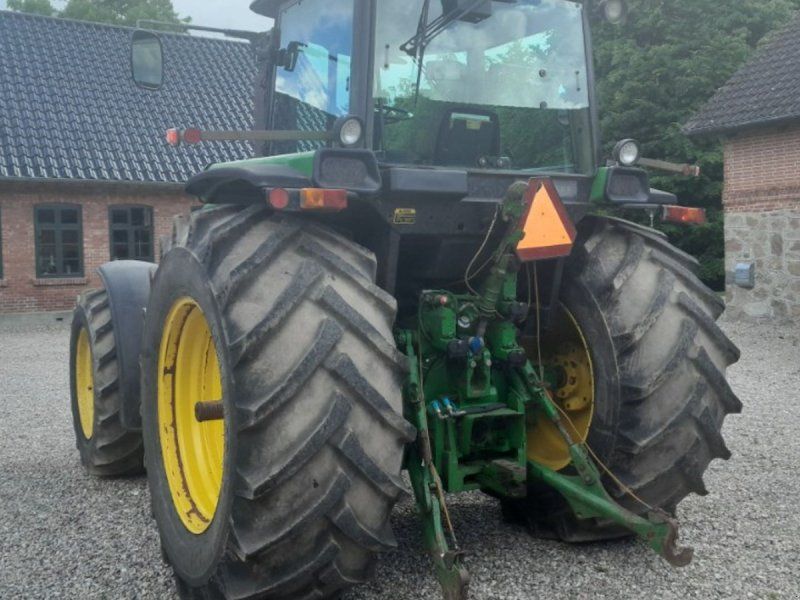 John Deere 4255