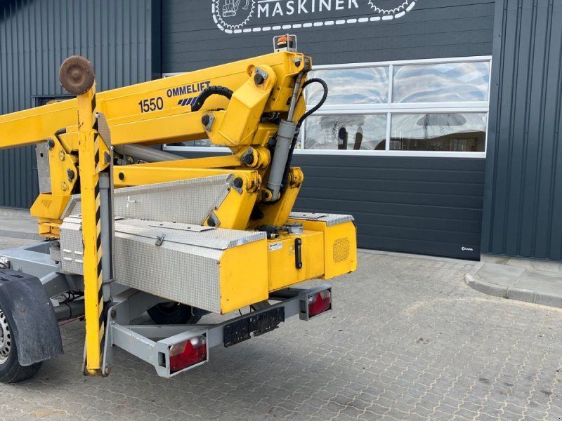 Omme 1550  1550 15 meters trailer lift
