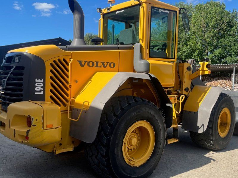 Volvo L90E
