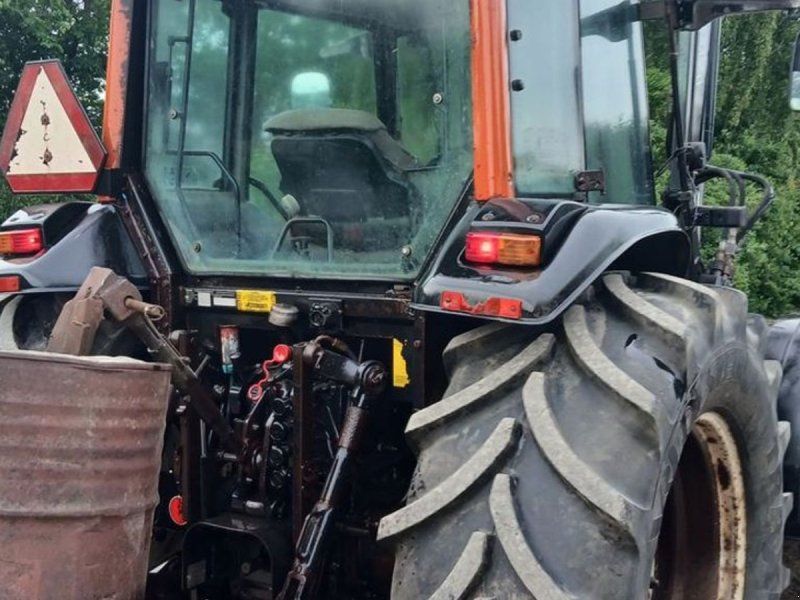 Valtra A95 4 WD med frontlæsser og frontlift