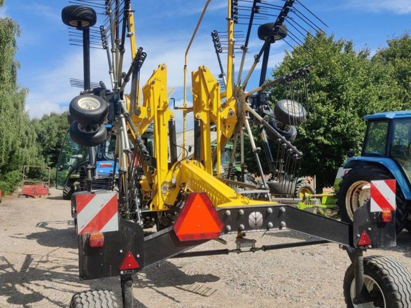 New Holland PROROTOR C820 820
