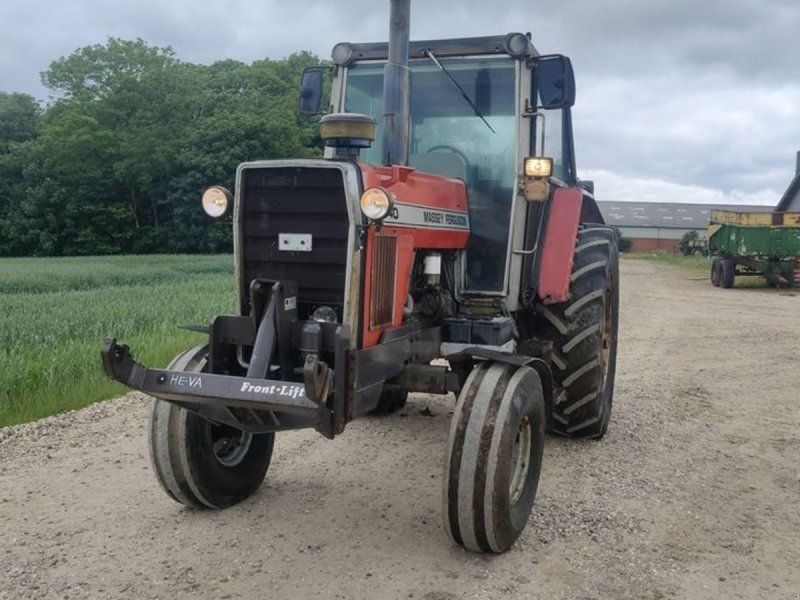 Massey Ferguson 2640 med frontlift